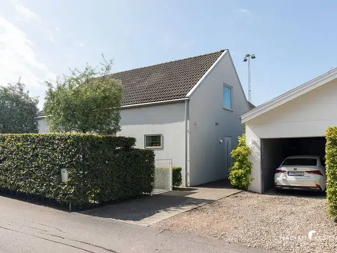 Villa, 7 rum, 200 m²
