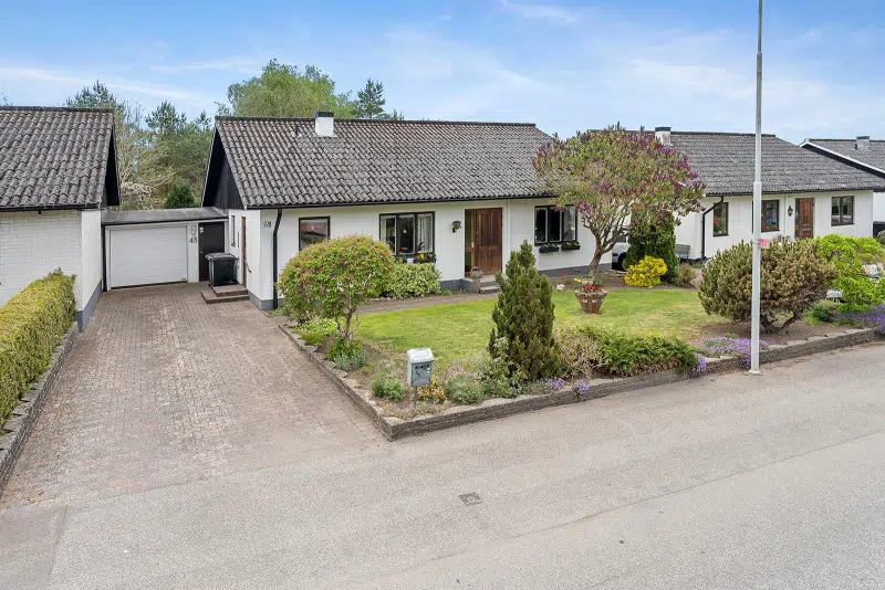 House, 4 rooms, 112 m² in Sjöbo
