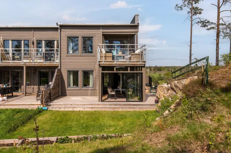 Semi-detached/terraced, 6 rooms, 134 m²