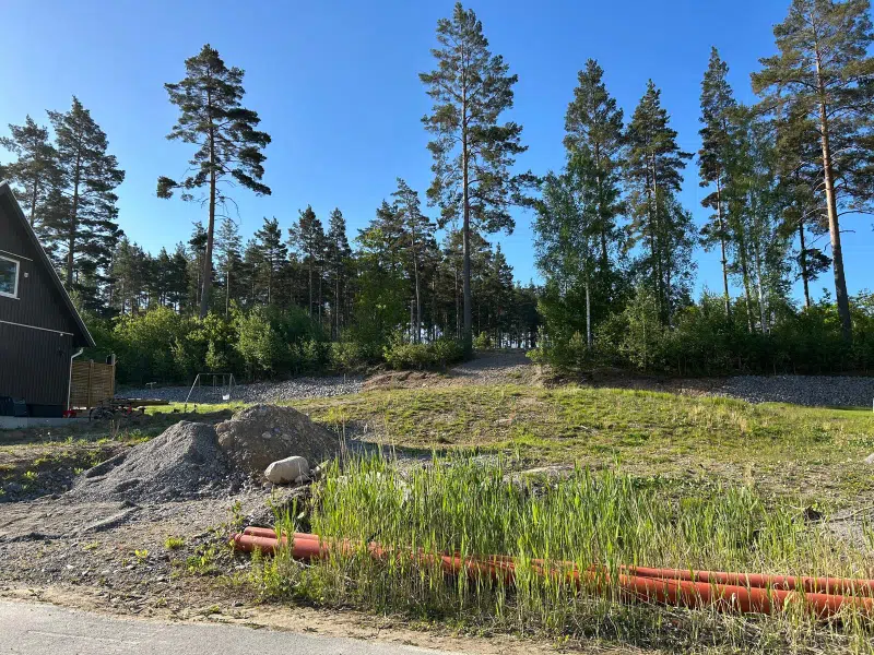 Land / plot