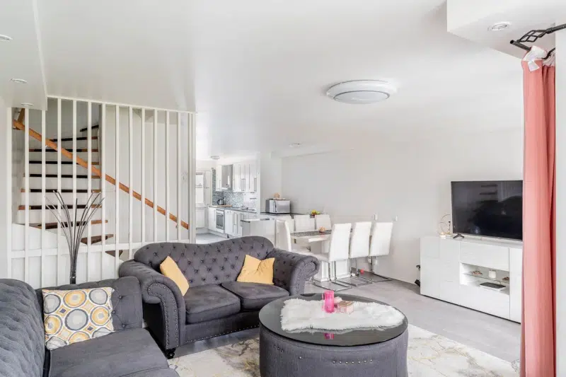 Semi-detached/terraced, 5 rooms, 109 m²