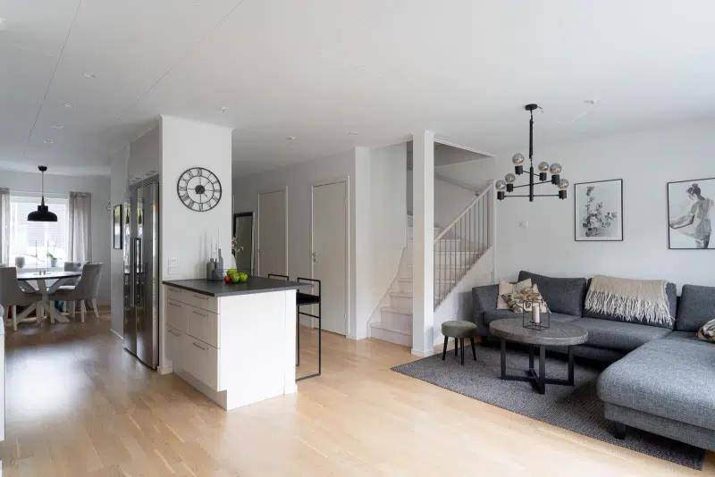 Apartment, 5 rooms, 114 m²