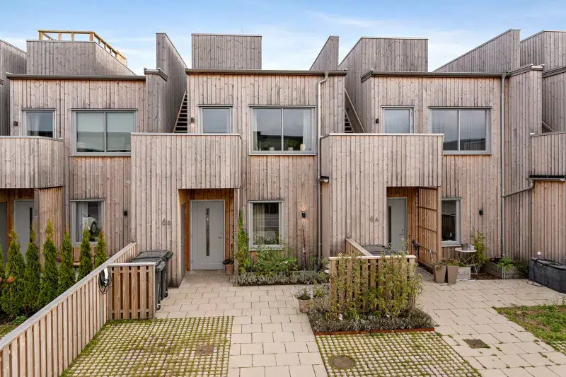 Par-/radhus, 5 rum, 107 m²