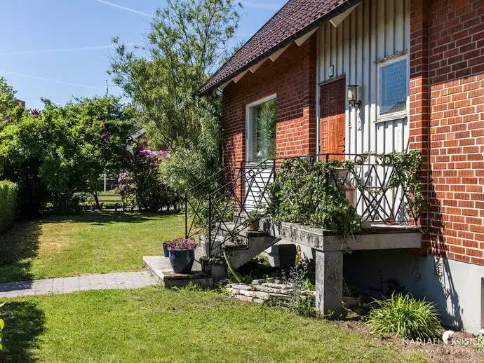 House, 6 rooms, 142 m²