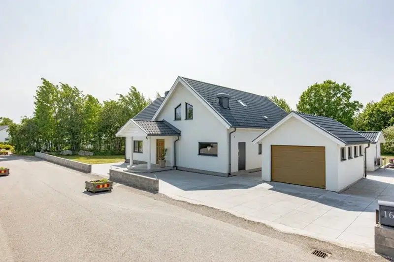 House, 7 rooms, 270 m²