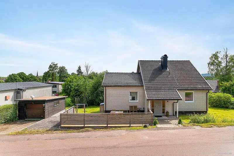 Villa, 7 rum, 192 m²