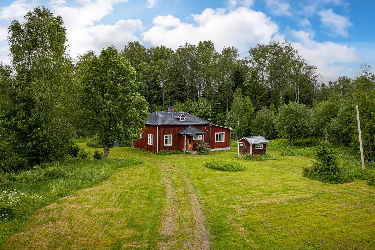 Bild 1 av 21 på Knattevägen 12A
