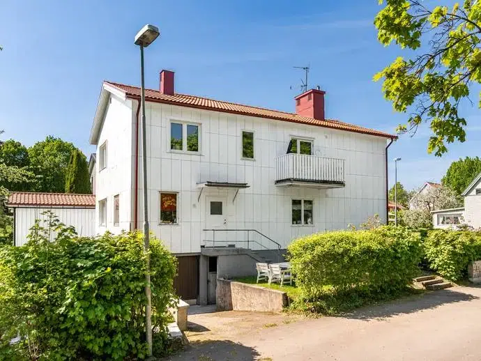 House, 9 rooms, 194 m²