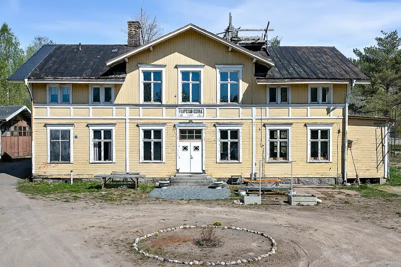 Villa, 15 rum, 215 m²