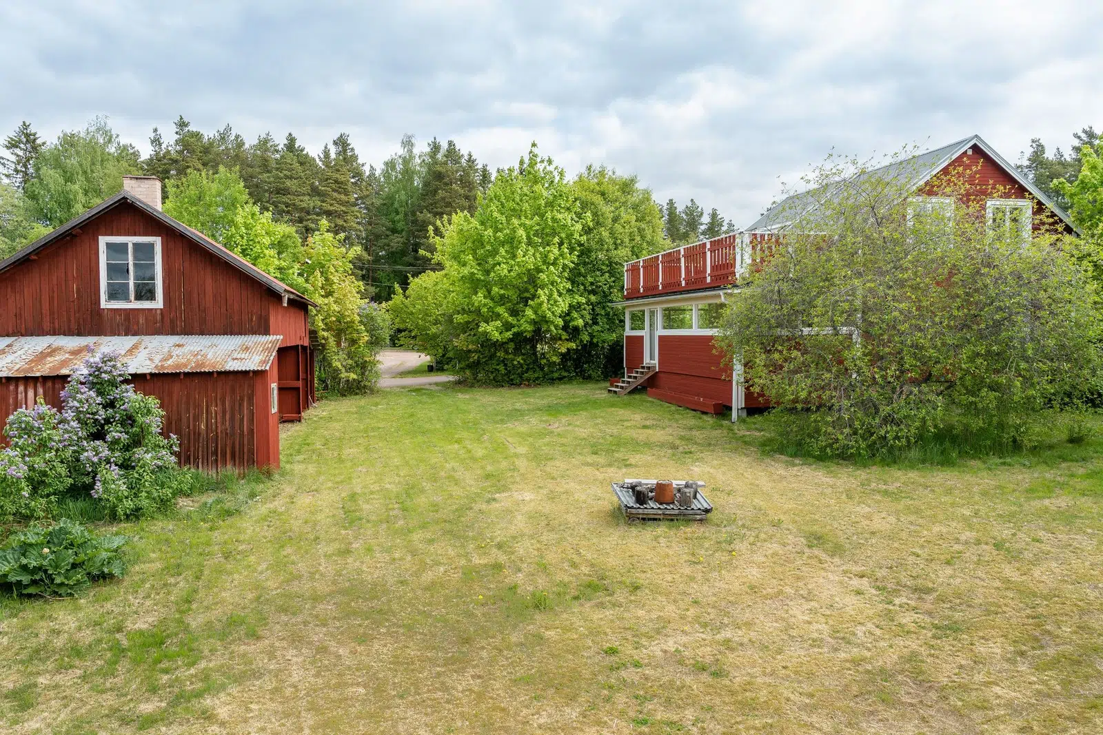 Image 1 of 21 of Carl Berglunds väg 12