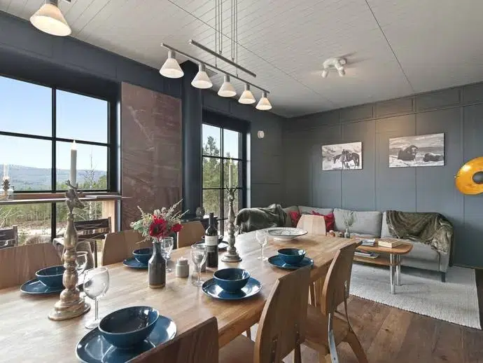 Apartment, 6 rooms, 129 m²