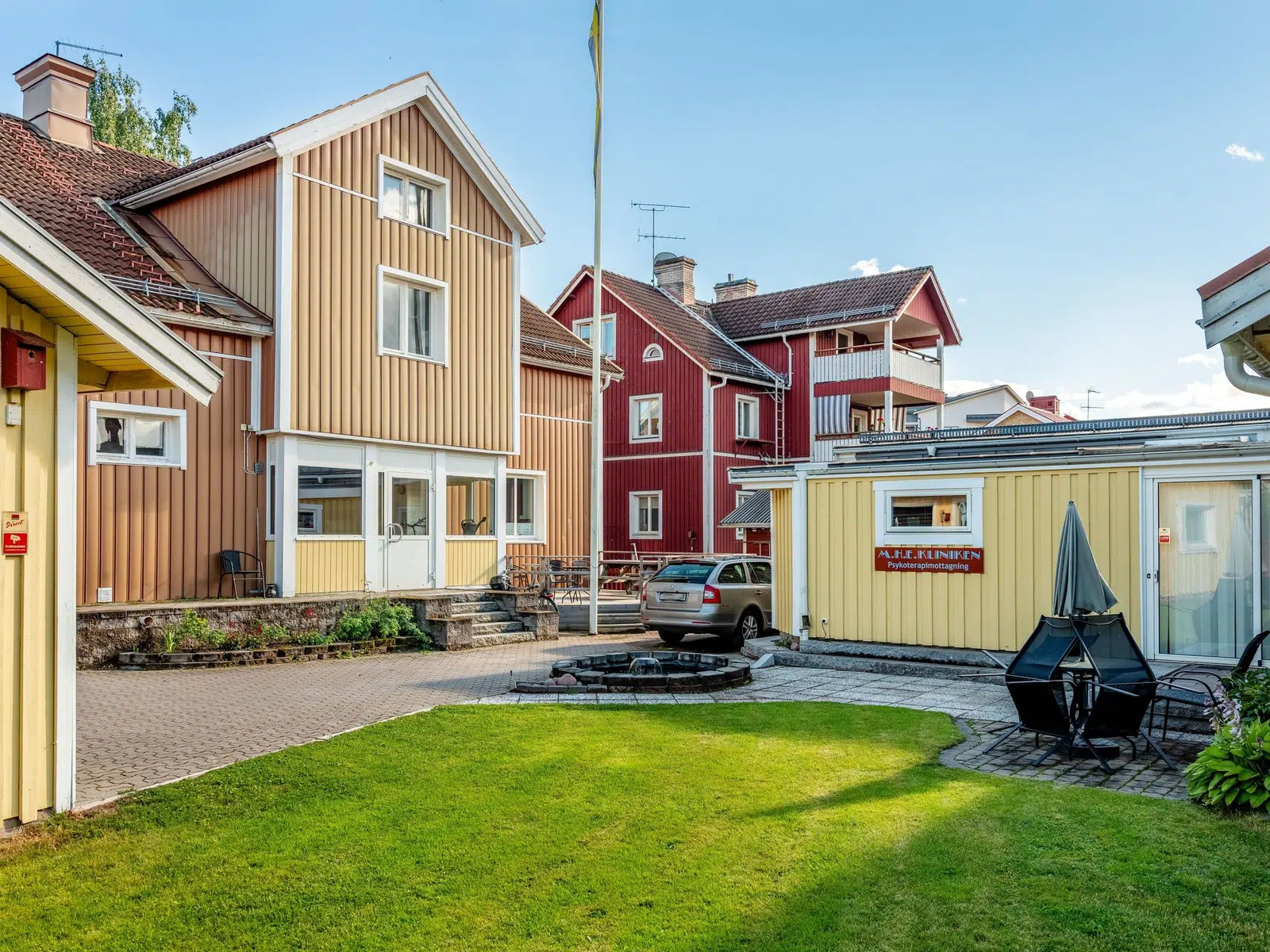Image 1 of 21 of Vasagatan 46