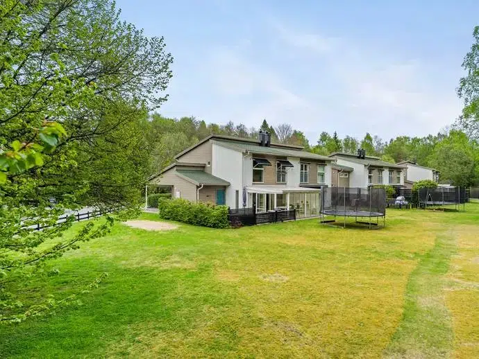 Apartment, 5 rooms, 132 m²