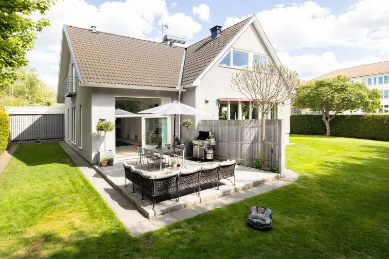 House, 7 rooms, 255 m²