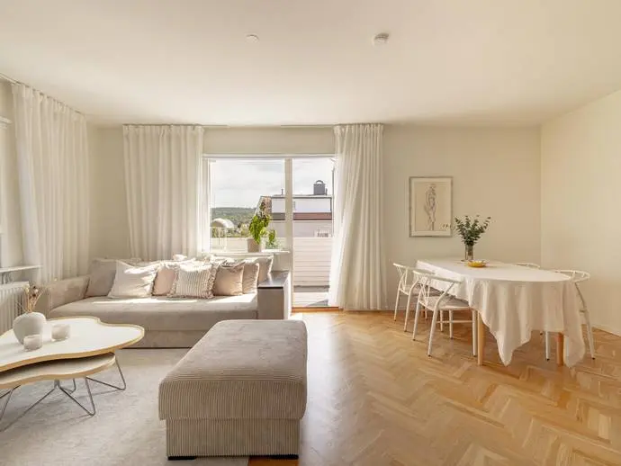 Bild 1 av 21 på Eksjögatan 16 B