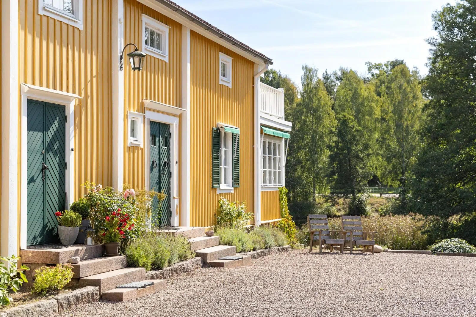 Image 1 of 21 of Kanalgatan 37A