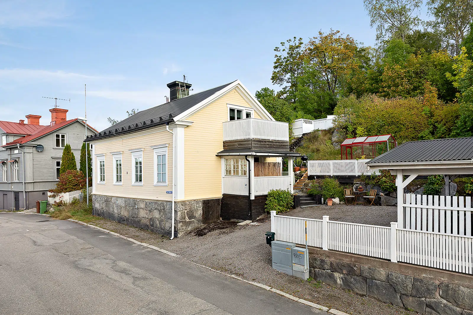 Image 1 of 21 of Västra Tullgatan 4