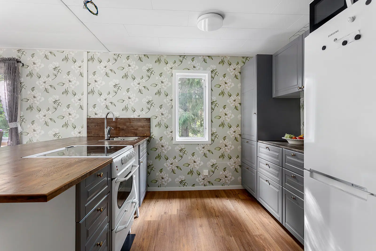 Bild 1 av 21 på Trösslingstorp 6