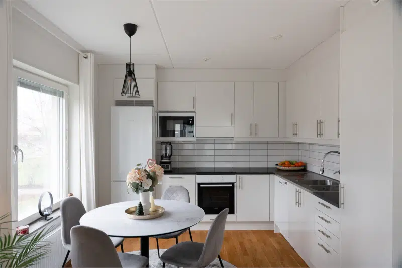 Apartment, 2 rooms, 54 m² in Västerås