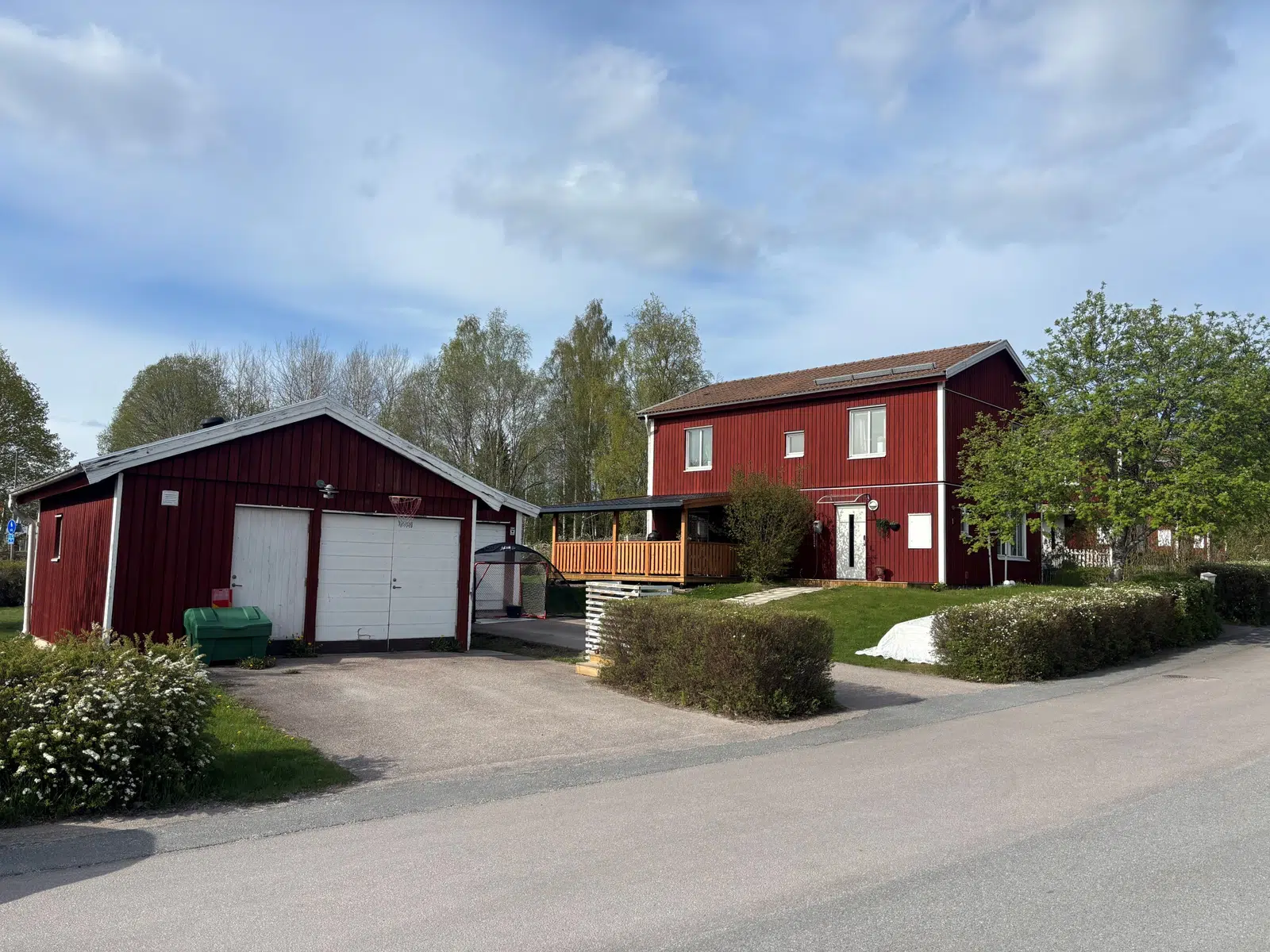 Image 1 of 21 of Snödroppsstigen 1