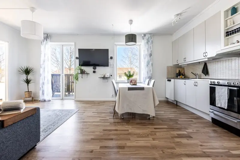 Bild 1 av 21 på Sjöfruvägen 153E
