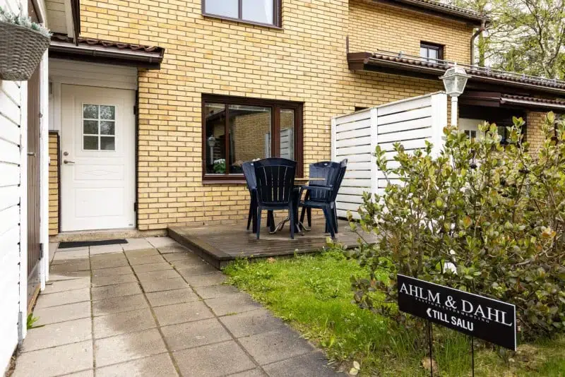 Semi-detached/terraced, 5 rooms, 118 m²