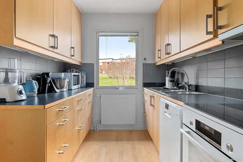 Semi-detached/terraced, 5 rooms, 99 m²
