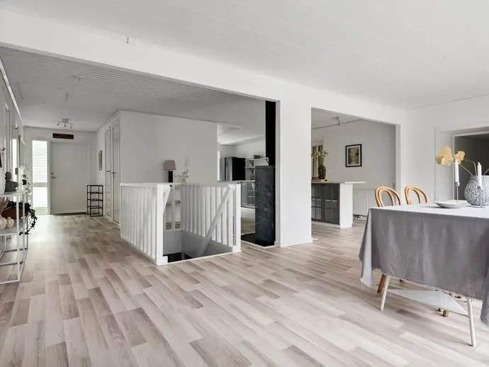 Bild 1 av 21 på Skogsgränd 10