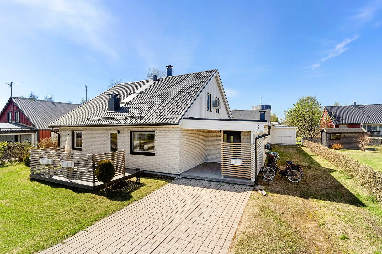 Bild 1 av 21 på Rågvägen 3