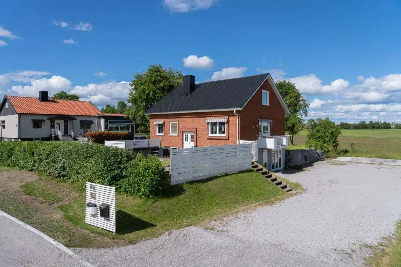 House, 8 rooms, 143 m²