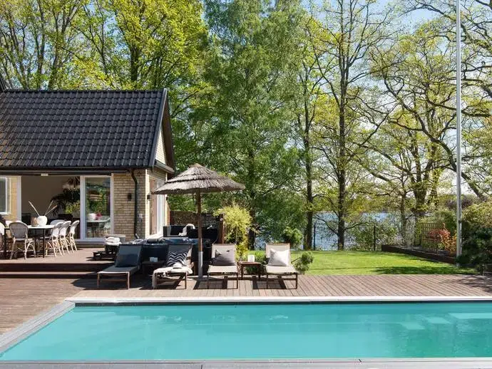 House, 8 rooms, 266 m²