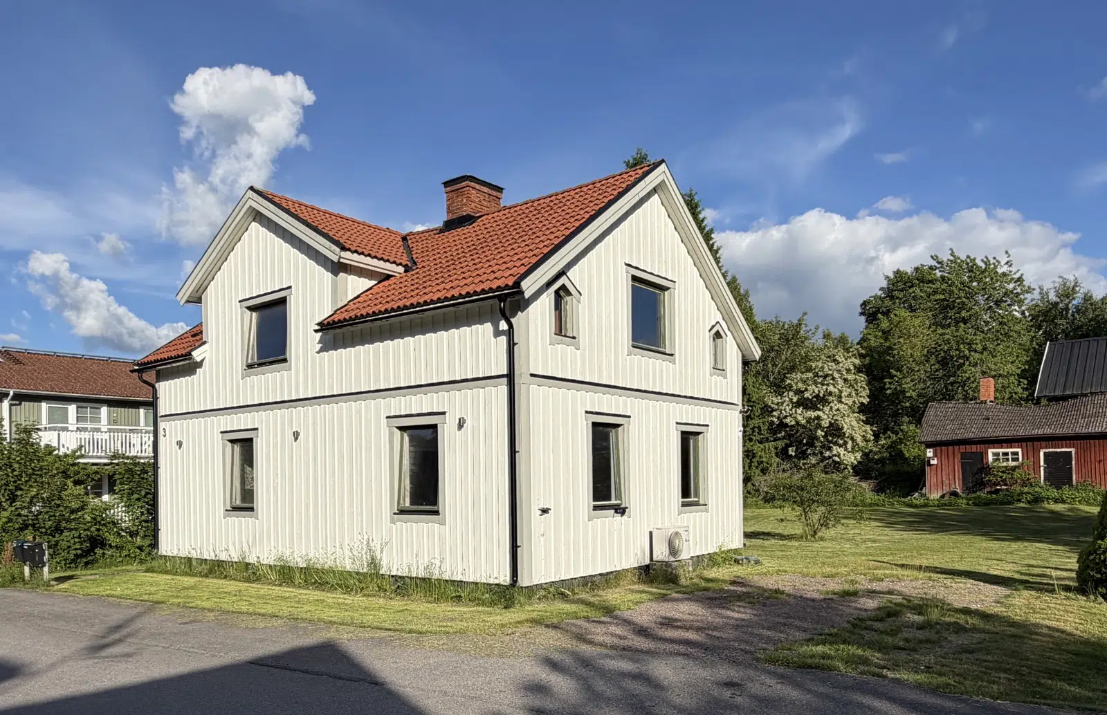 Bild 1 av 21 på Villagatan 3