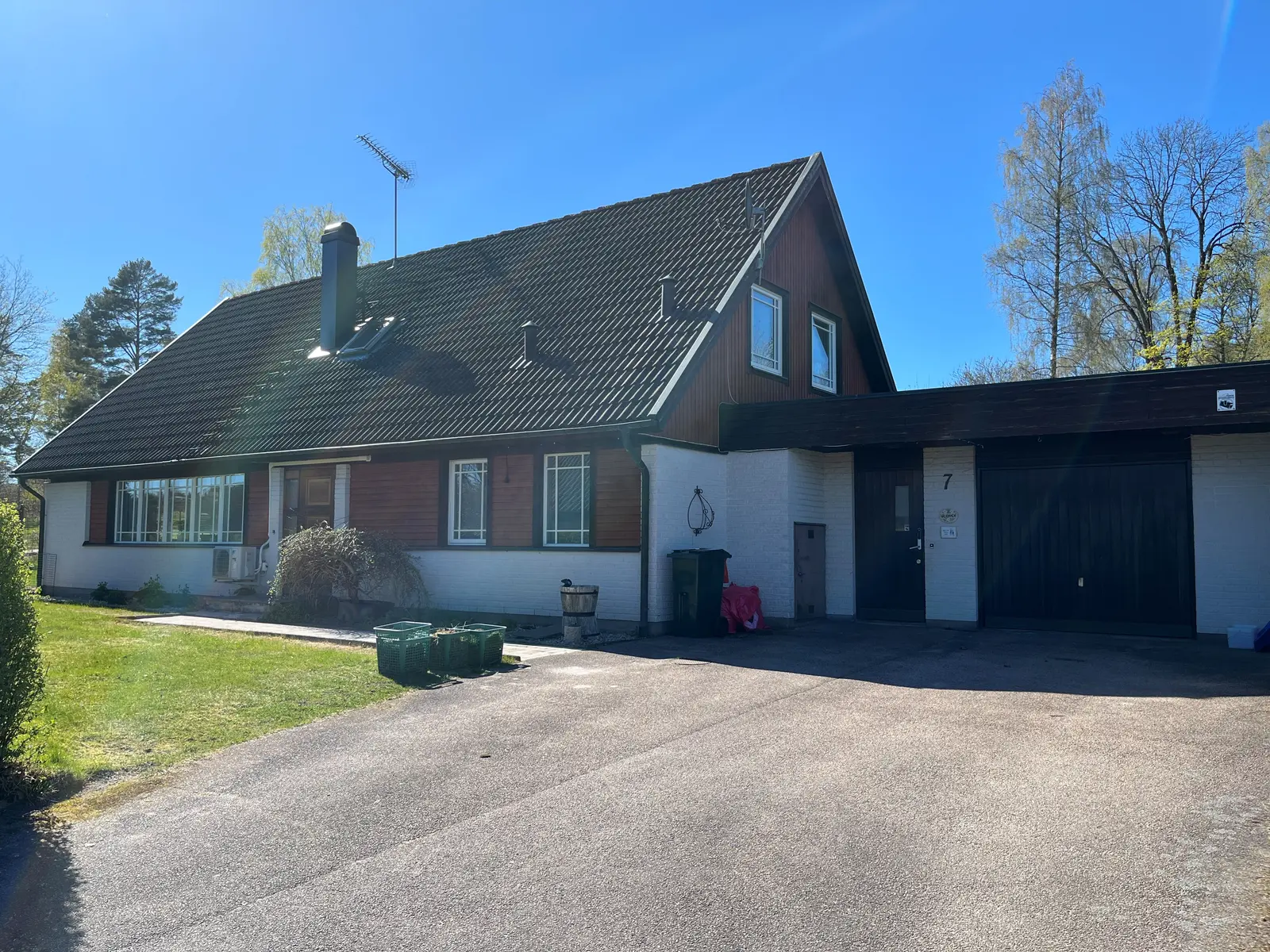 Image 1 of 21 of Täljstensvägen 7