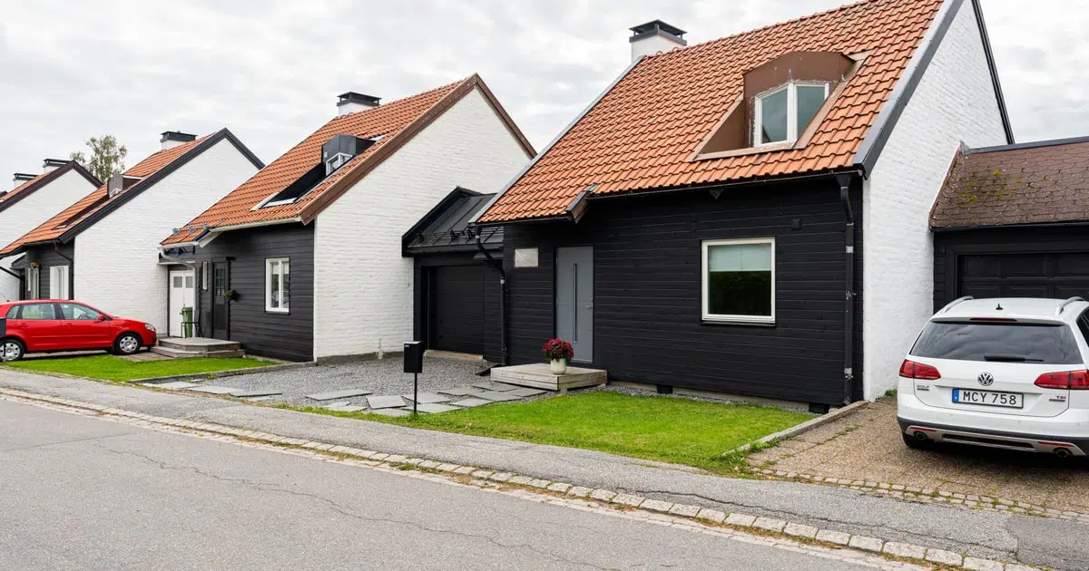 Bild 1 av 21 på Odlarvägen 6D