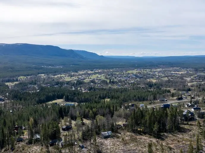 Image 1 of 11 of Halvarmångs 116