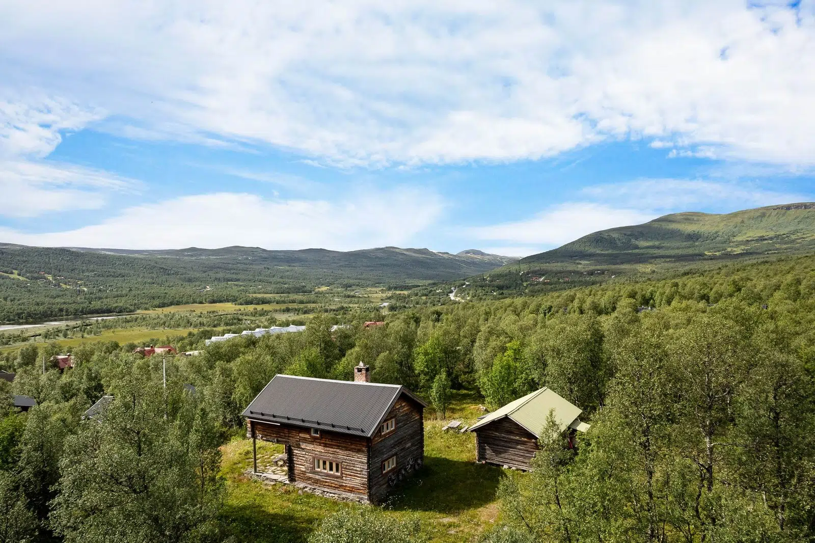 Image 1 of 21 of Tänningevägen 15