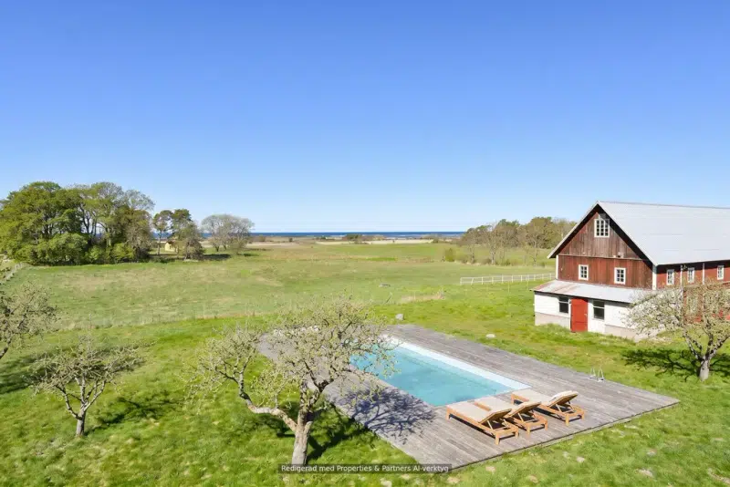 House, 290 m²