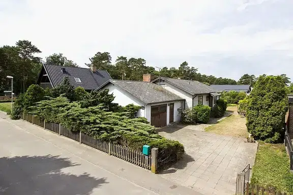 Image 1 of 1 of Gaffelseglet 12