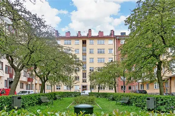 Bild 1 av 21 på Åshallavägen 11