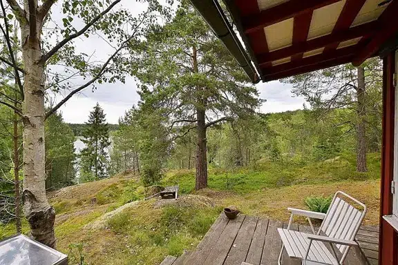 Bild 1 av 1 på Sommarvägen 16