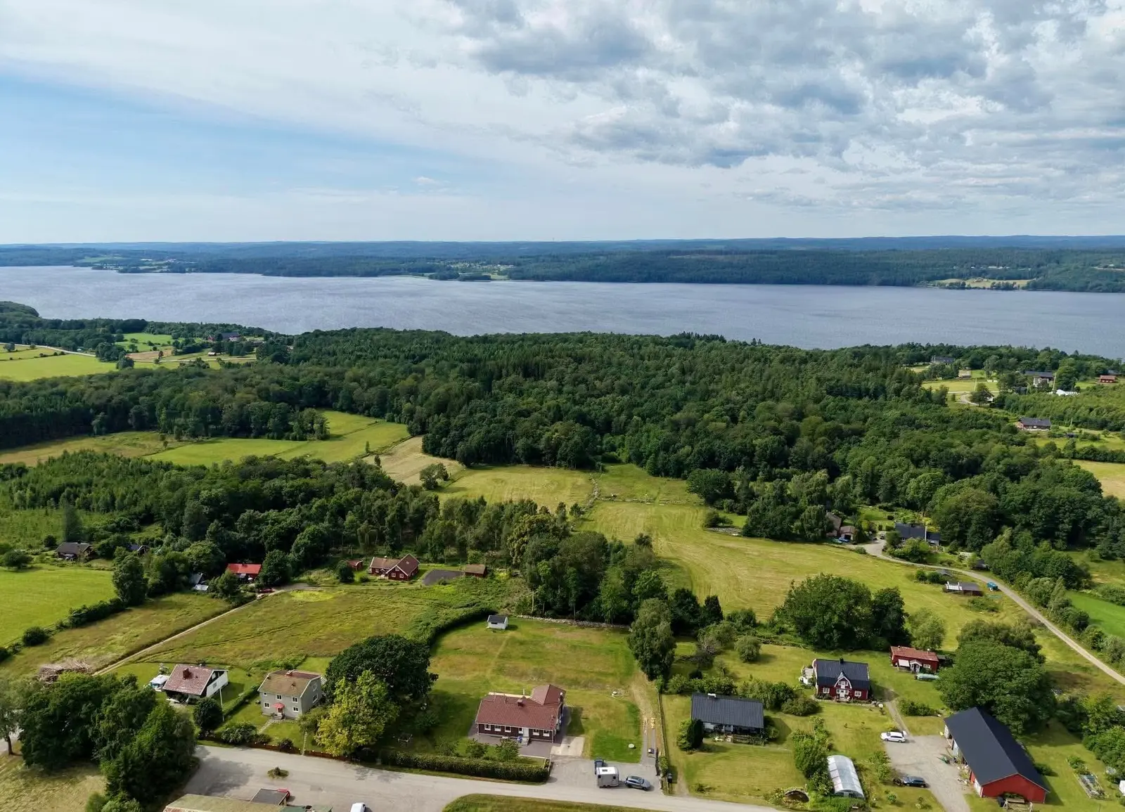 Image 1 of 17 of Kullavägen 34