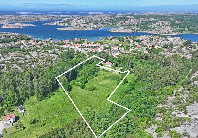 Image 1 of 9 of Dammen