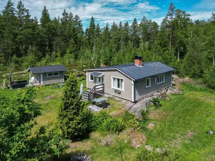 Bild 1 av 21 på Bråtenvägen 62