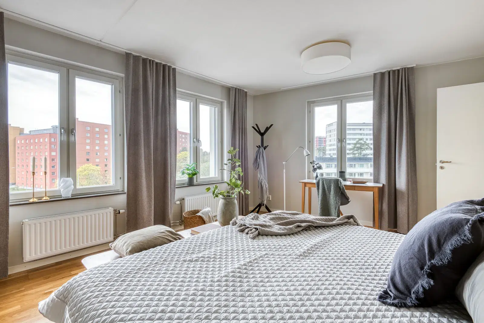 Lägenhet, Trubadurvägen 2, Solna. Bild 1 av 1