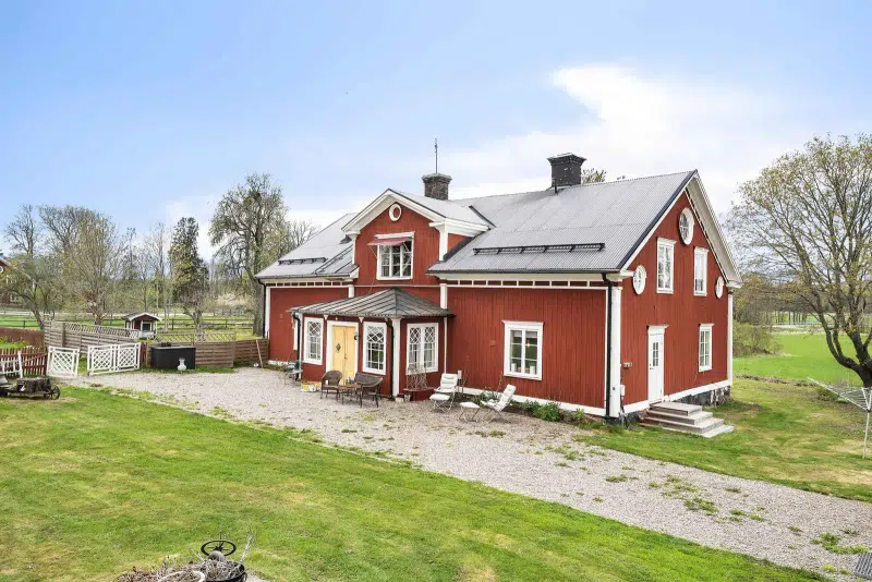 Gård, 18 rum, 750 m² i Tierp