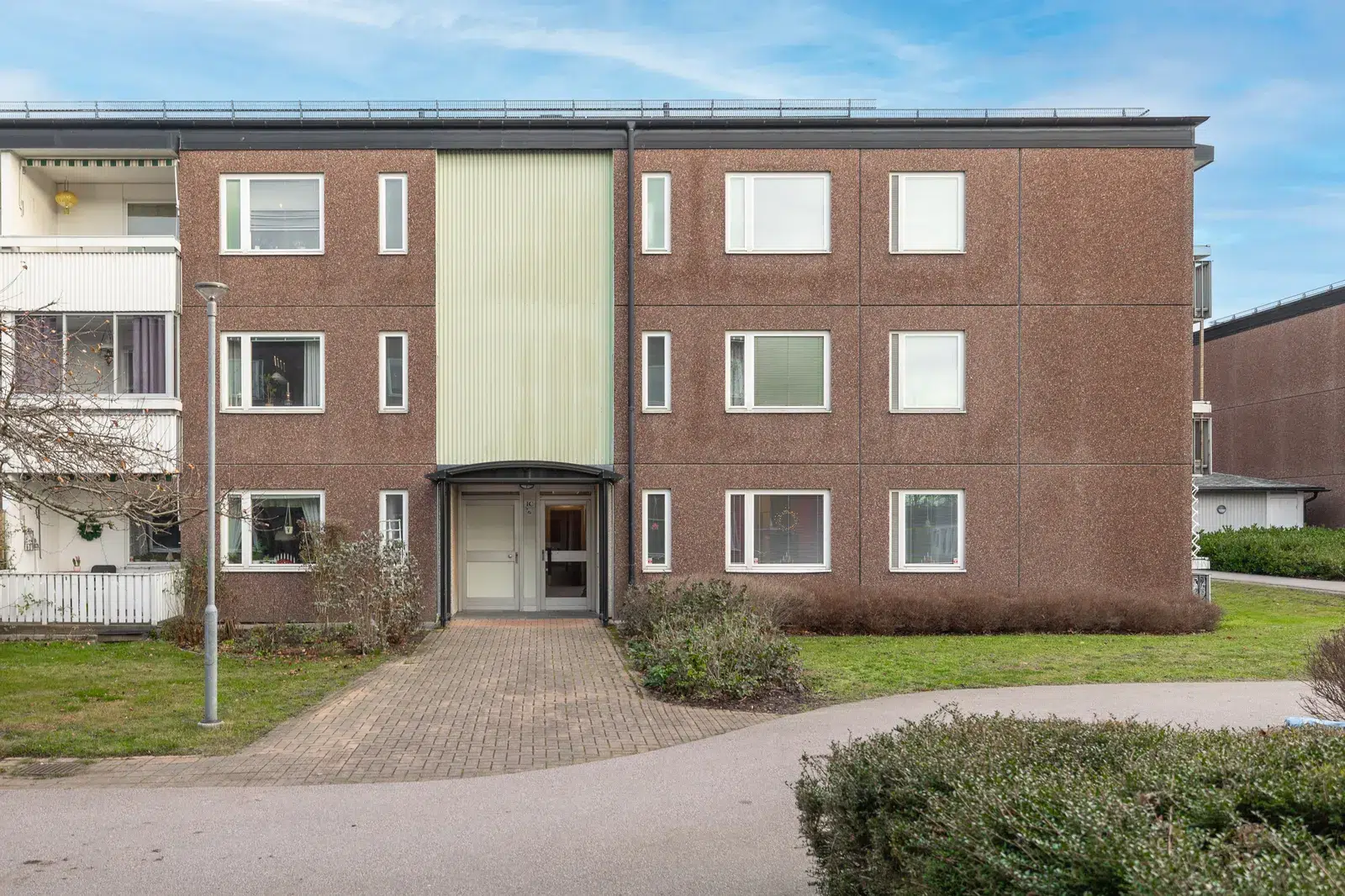 Image 1 of 1 of Lybecksvägen 1C