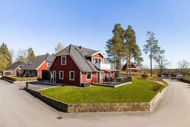 Villa, 6 rum, 178 m² i Åtvidaberg