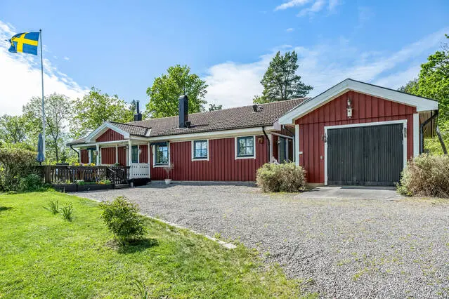 Bild 1 av 41 på Åbäcksnäs 6