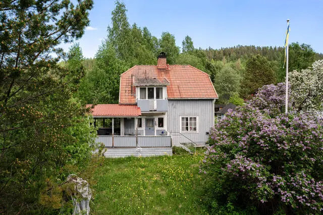 Villa, Gärdesvägen 1, Ljungaverk. Bild 1 av 1