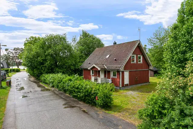 House, 3 rooms, 130 m² in Sandviken